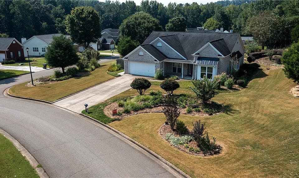 1st image of 7830 Paddocks Mill Dr