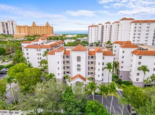 460 Launch Cir #602, Naples, FL 34108