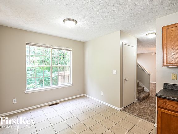 5th image of 7139 Stonebrook Ln