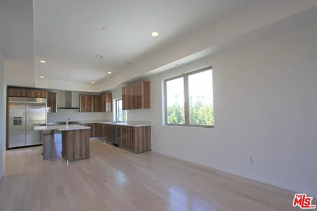 819 S Holt Ave #PENTHOUSE — Photo 14