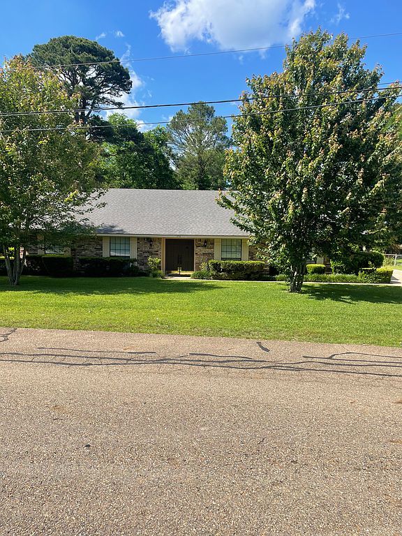 120 Northgate Dr - Property Image