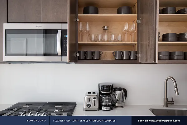 Rented by The Blueground | media 7