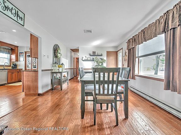 5th image of 194 Cumberland Ave