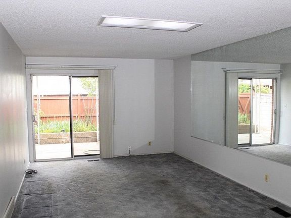 2nd image of 1765 E Lincoln Ln APT 17