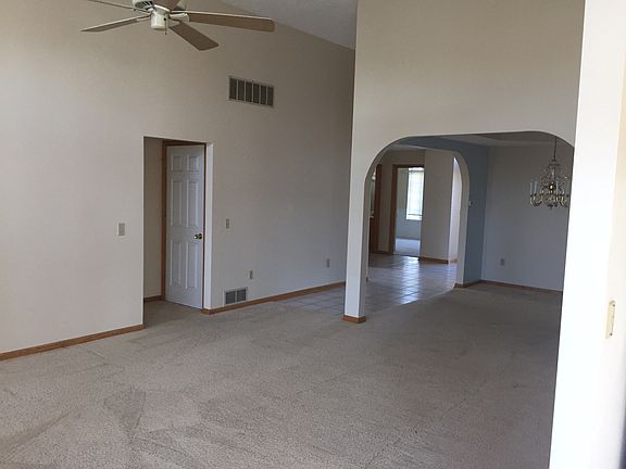 5th image of 1053 Larkens Way