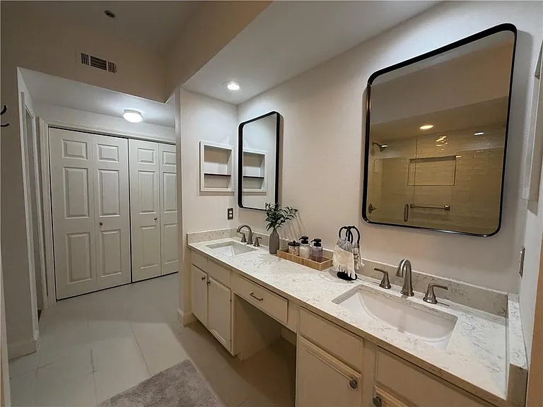 3777 Peachtree Rd NE #1234 — Photo 14
