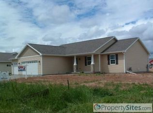 W6318 Elpaso Dr, Greenville, WI 54942