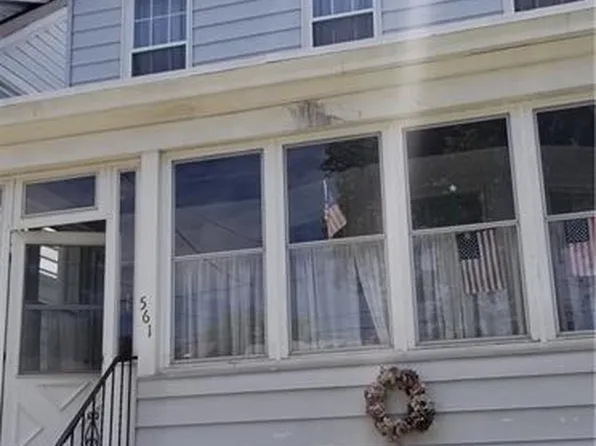 561 Neville St, Perth Amboy, NJ 08861