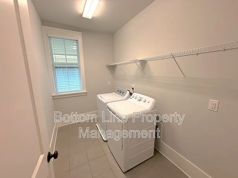 5218 Kelly St — Photo 15