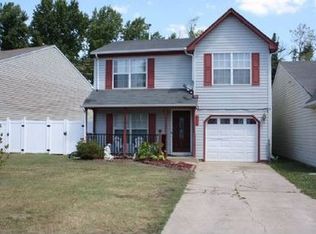 378 Pear Ridge Cir, Newport News, VA 23602