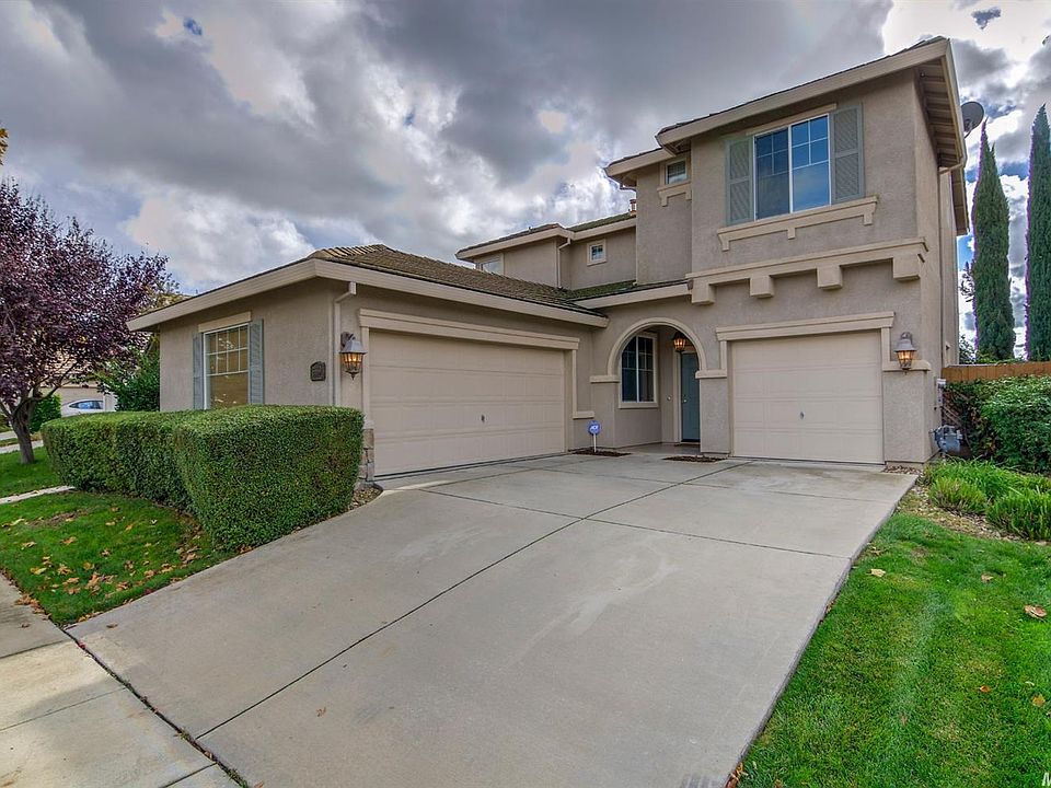 1st image of 3559 Mandura St