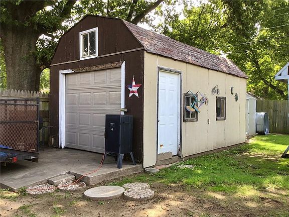 4th image of 4204 NW 54th St