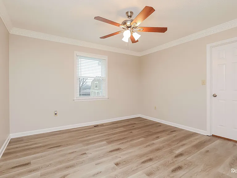 5032 Brookside Dr — Photo 10