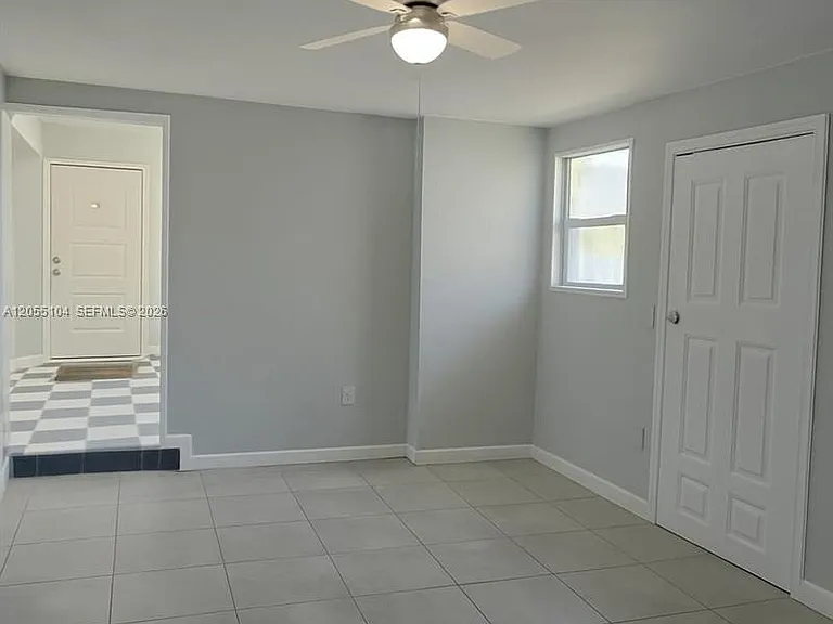 46 NW 14th Ct — Photo 16