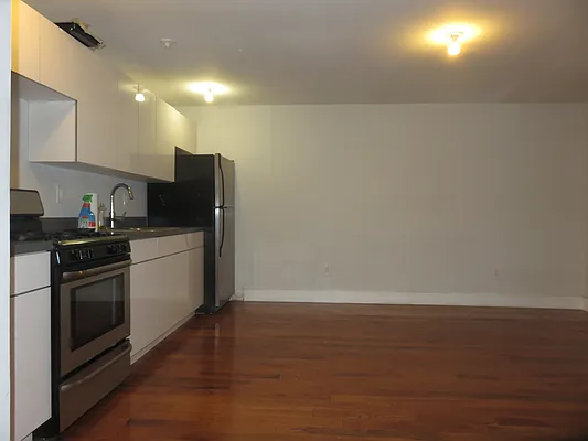 Rented by Rennit Inc. | media 27