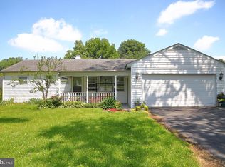 68 Pilgrim Dr, Lancaster, PA 17603
