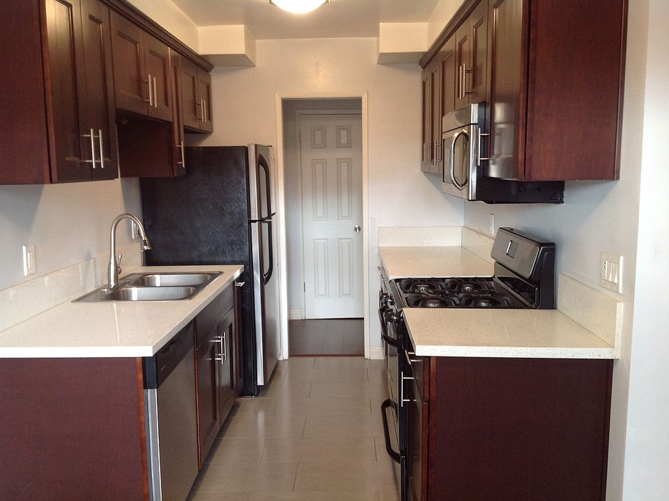 1st image of 1333 S Bundy Dr APT 8