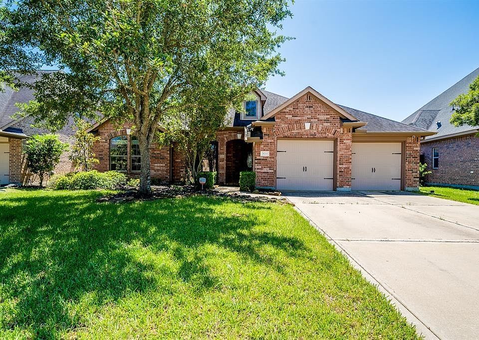 1st image of 28211 Emerald Creek Ln