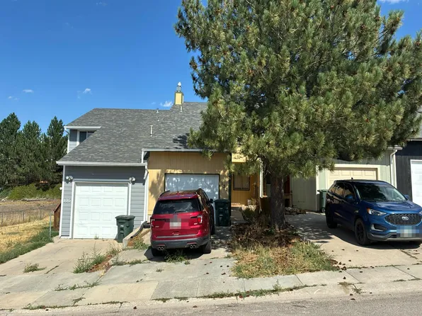 137 Westhills Loop, Gillette, WY 82718