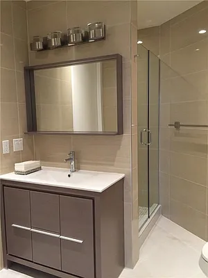 Rented by Macklowe Investment Properties | media 18