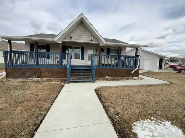 6 Cherry Lane Pl S, Three Hills, AB T0M 2A0