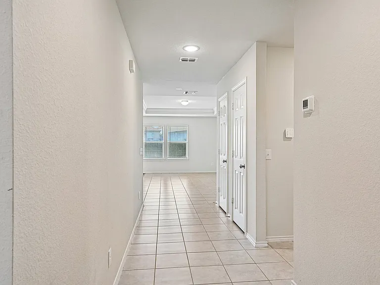 9121 Lookout Point — Photo 14
