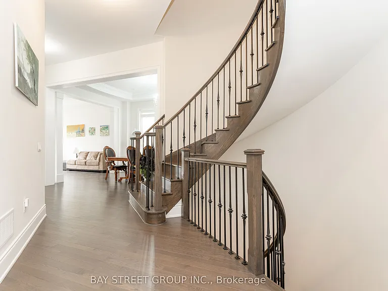 67 Nave St — Photo 6