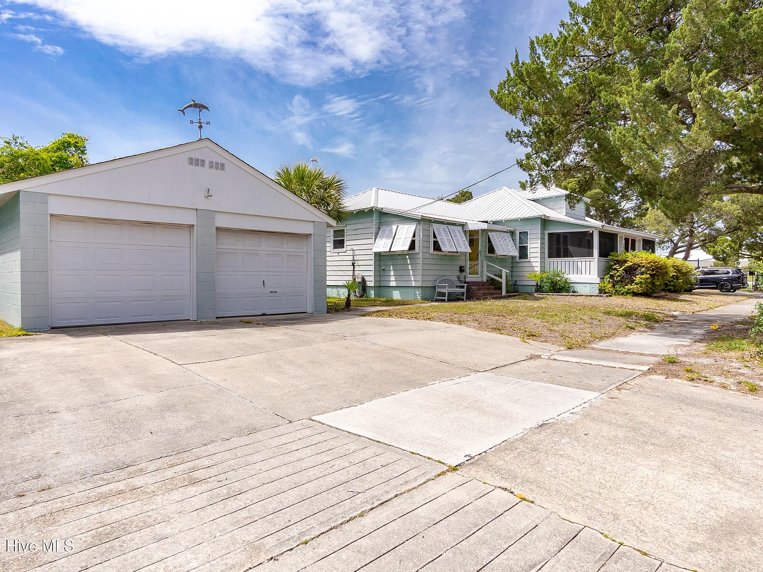 2 bed, 1.5 bath, 1140 sqft, $2,650 — Photo 3