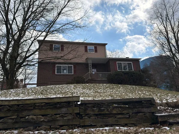 323 Morrow Dr, Pittsburgh, PA 15235