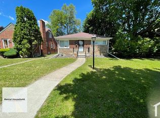 15663 Carlisle St, Detroit, MI 48205
