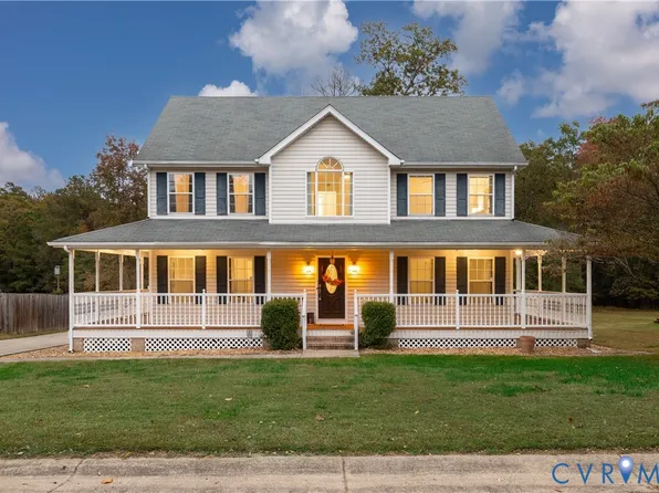 13501 Orchard Wood Ct, Chester, VA 23836