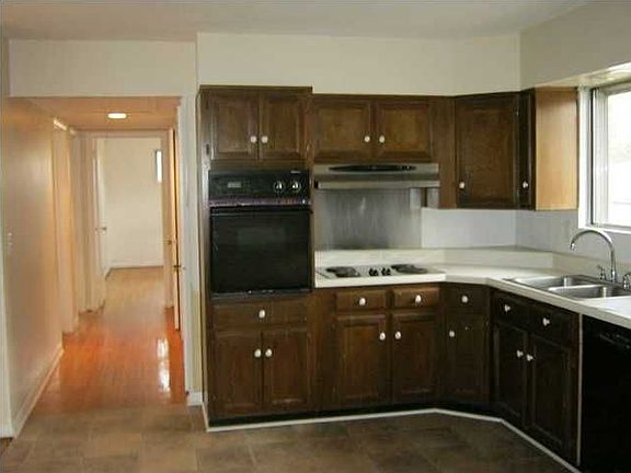 4th image of 1436 Awhila Dr