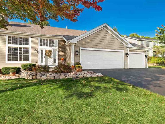 2nd image of 5696 Montadale Dr