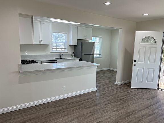 3rd image of 662 S 2nd Ave #662-1/2