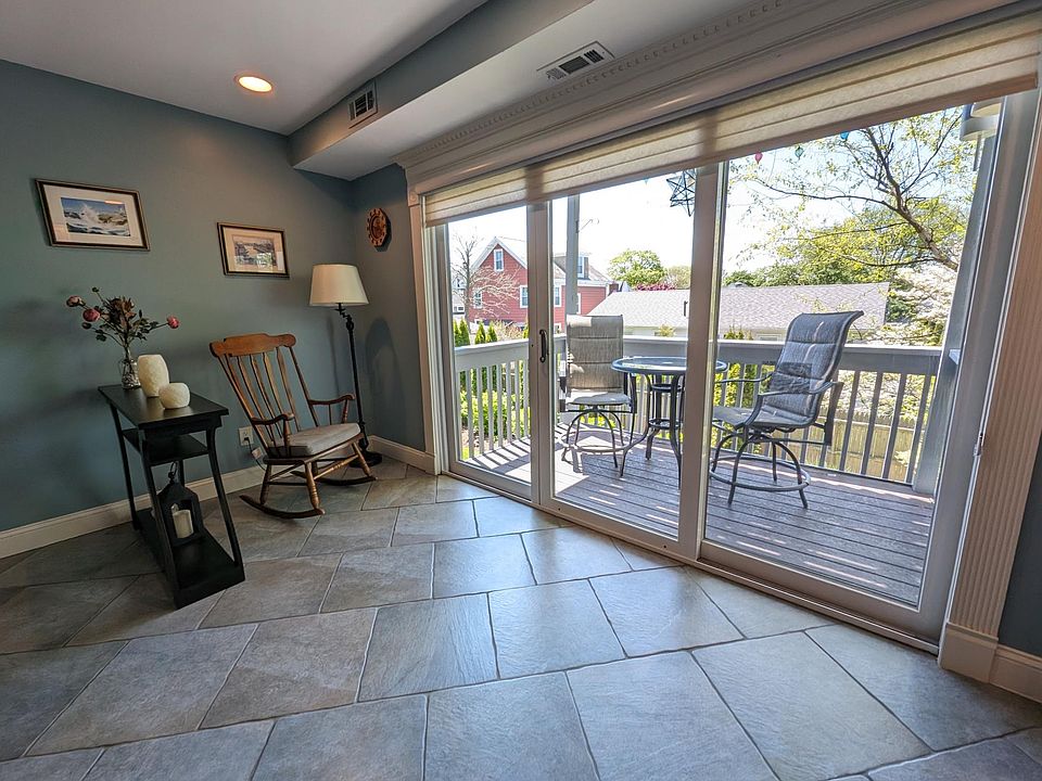 Living Room Nook and Balcony