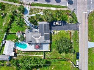 400 Riomar Dr, Port Saint Lucie, FL 34952