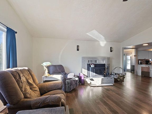 5th image of 4121 Altamont Dr
