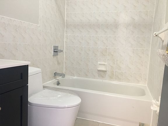 4th image of 50 Atlantic St #45Q