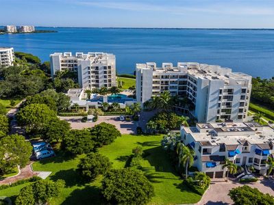 2020 HARBOURSIDE DRIVE #457, Longboat Key, FL, 34228