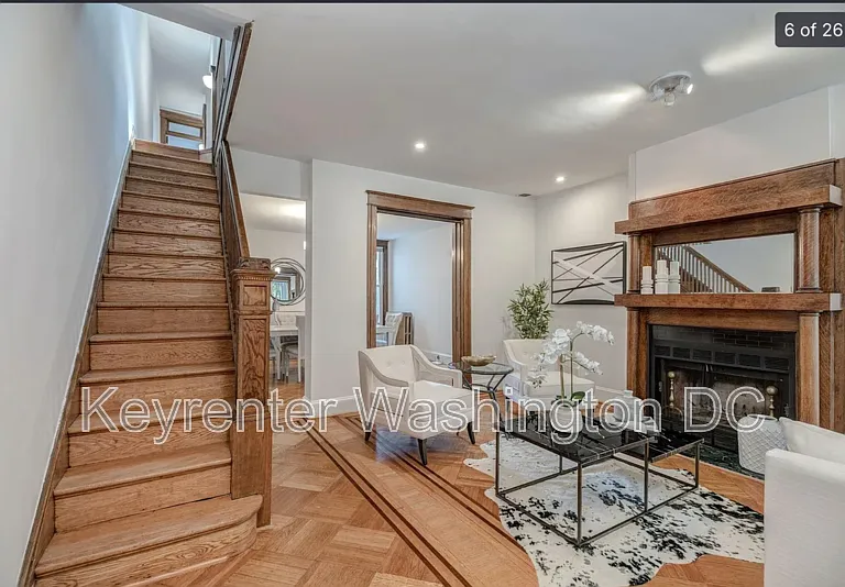 611 4th St NE #A — Photo 3