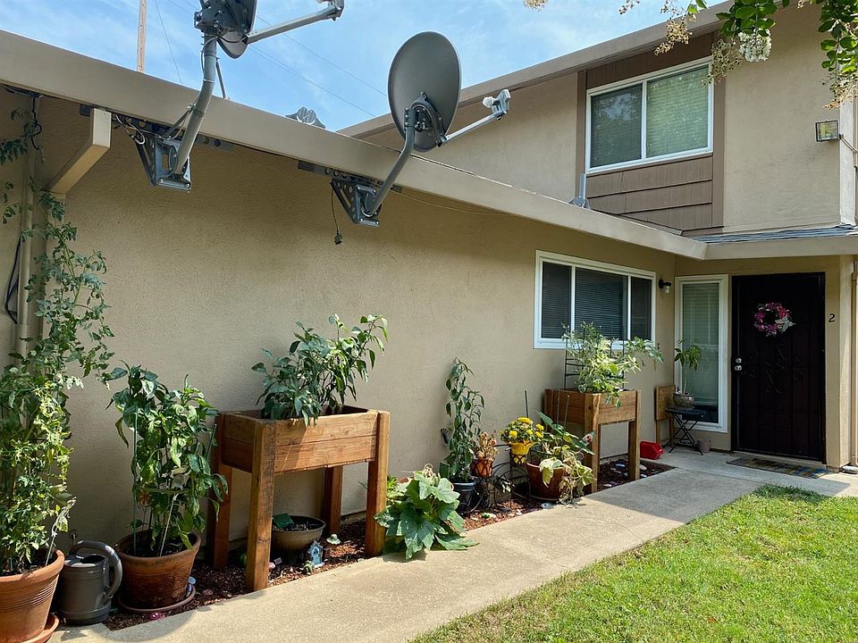 1st image of 2025 Benita Dr Unit 2