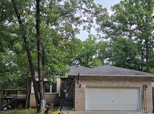 4124 Tara Lake Dr, Fulton, MO 65251