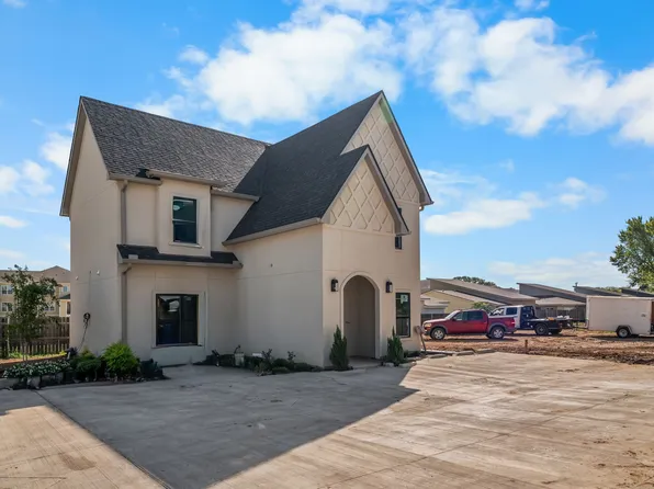 2700 S 2nd J Waco #J, Waco, TX 76706