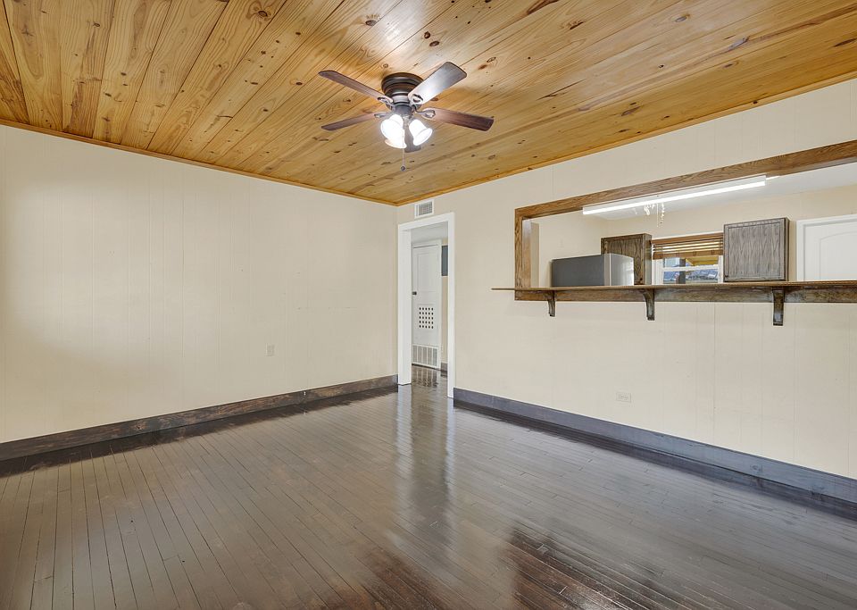 1st image of 927 N Union Ave