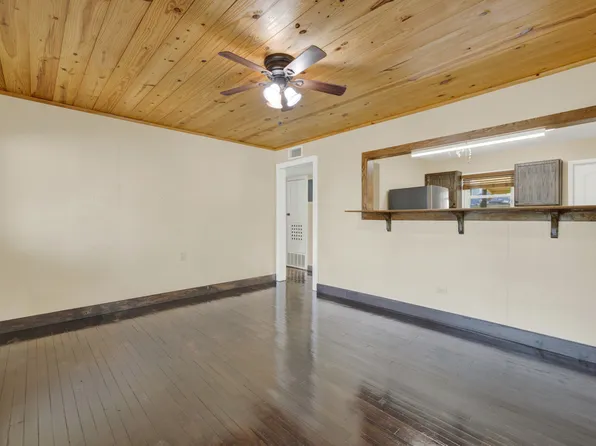 927 N Union Ave, New Braunfels, TX 78130