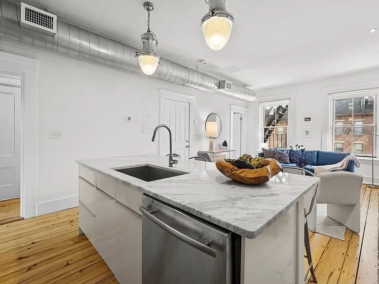 67 Rutland St #3 — Photo 5