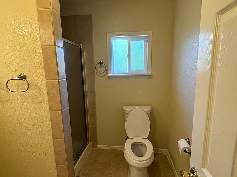 2230 Redwood St — Photo 14