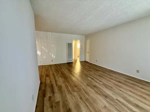 12002 Hart St #2, North Hollywood, CA 91605