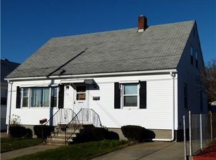 59 Old Oak Ave, Cranston, RI 02920
