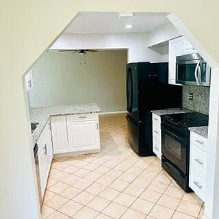 3rd image of 251 Las Palmas Street